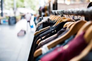 Investire in Attività Commerciali nel Lazio: Opportunità e Strategie